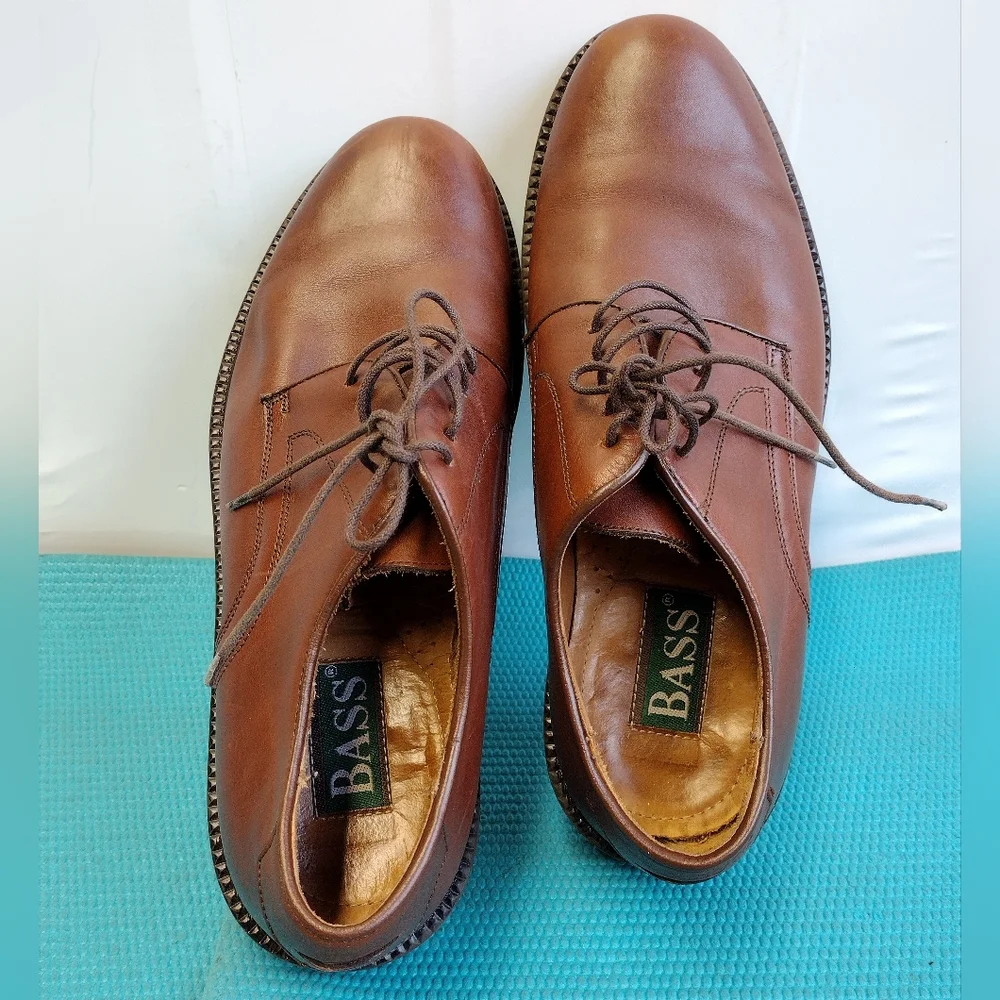 G.H. Bass & Co Men's Lace Up Leather Dress Shoes Brown Size 9.5